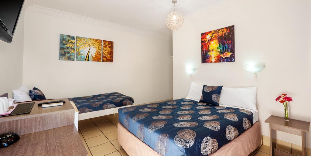 Bilinga Beach Motel Coolangatta Exterior foto